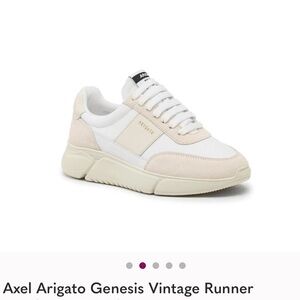 Axel Arigato Genesis Vintage Runner
Sneaker -retail $250- White/Cremino